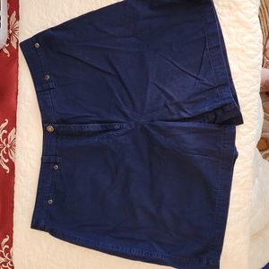 Jones New York  size 14 shorts